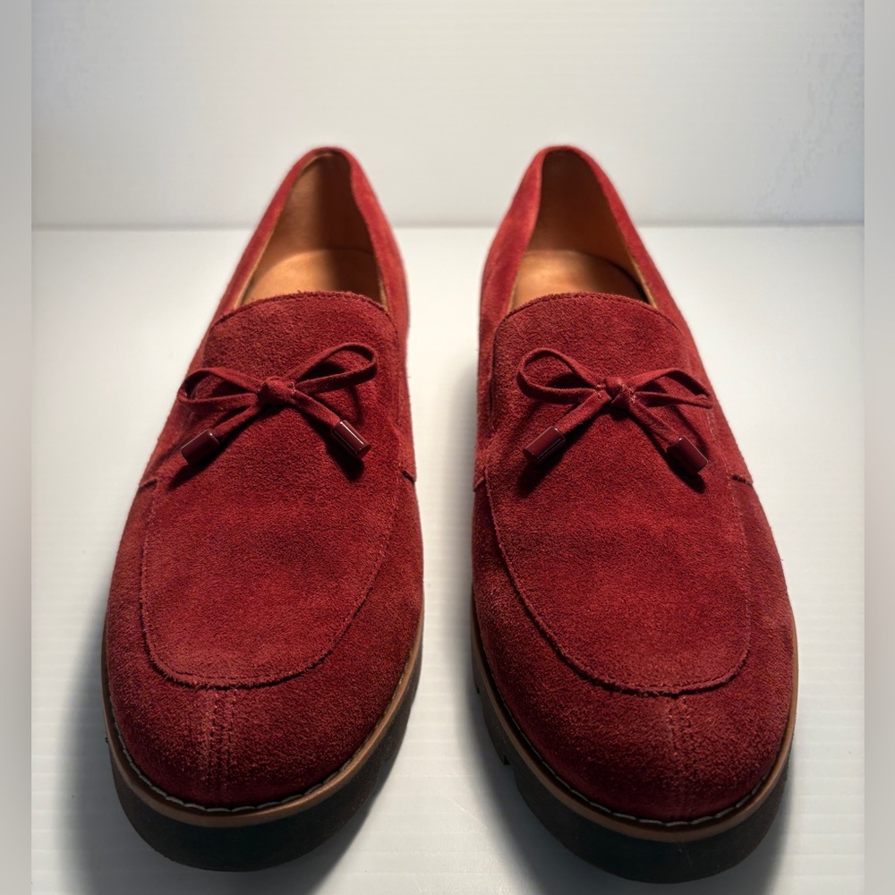 NWOT Vionic Comfort Suede Loafers 7.5 - Picture 2 of 9